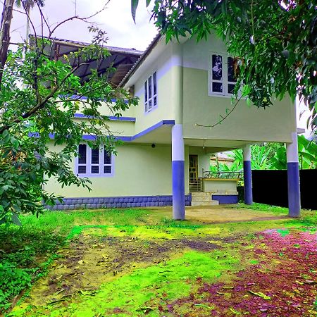 Empire Homestay Kalpatta Exteriér fotografie